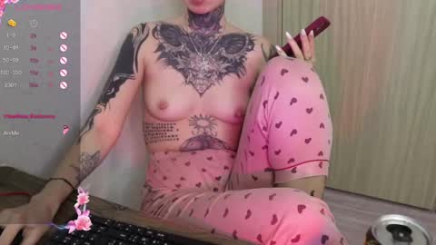 Snapshot of _feralberry__ chatting on 4, 2, 2025 Alis online show from 4, 2, 2025