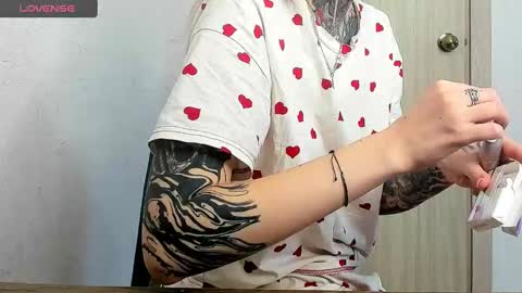 Snapshot of _feralberry__ chatting on 28, 2, 2025 Alis online show from 28, 2, 2025