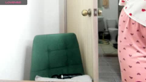 Snapshot of _feralberry__ chatting on 3, 3, 2025 Alis online show from 3, 3, 2025