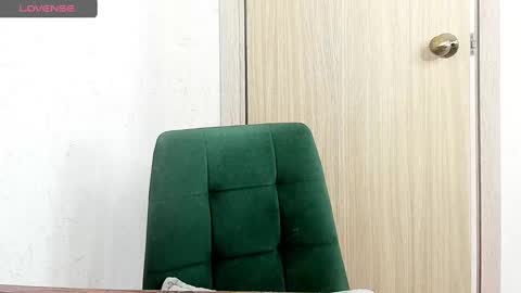 Snapshot of _feralberry__ chatting on 5, 3, 2025 Alis online show from 5, 3, 2025