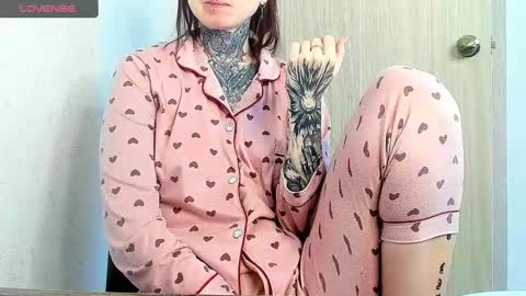 Snapshot of _feralberry__ chatting on 11, 3, 2025 Alis online show from 11, 3, 2025