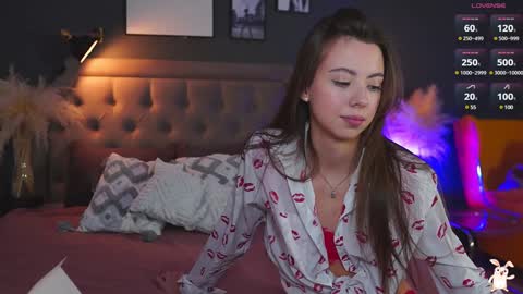 Snapshot of _fluffybunny_ chatting on 6, 12, 2024 Goldy Grace online show from 6, 12, 2024