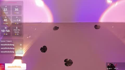 Snapshot of _frida_1 chatting on 30, 9, 2025 Frida online show from 30, 9, 2025