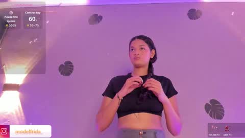 Snapshot of _frida_1 chatting on 1, 10, 2025 Frida online show from 1, 10, 2025