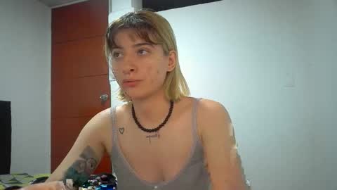 Mia-foster online show from 26, 4, 2026