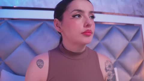 _giggy online show from 13, 4, 2026