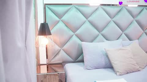 _giggy online show from 24, 4, 2026