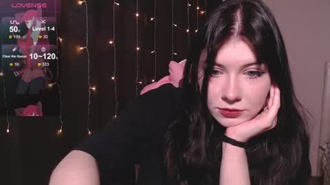 Tori online show from 4, 3, 2025