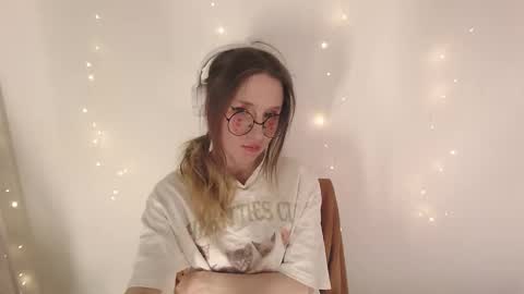 Hannaolotl online show from 1, 2, 2026