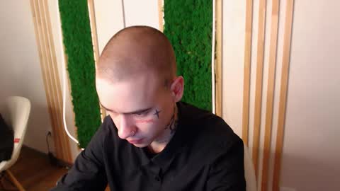 _honeyberry_ online show from 17, 3, 2026