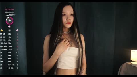 Snapshot of _in_the_end_ chatting on 23, 5, 2026 you Mia online show from 23, 5, 2026