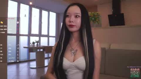 Snapshot of _in_the_end_ chatting on 10, 6, 2026 you Mia online show from 10, 6, 2026