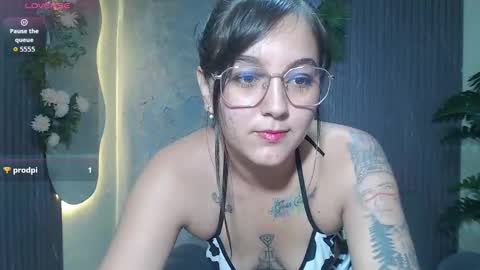 Annie online show from 20, 11, 2025