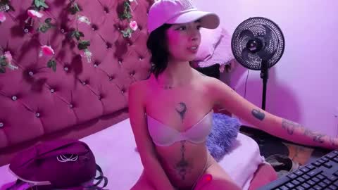  Ivy Luna online show from 23, 4, 2026