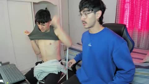 Snapshot of _jamesboy chatting on 1, 11, 2025 James online show from 1, 11, 2025