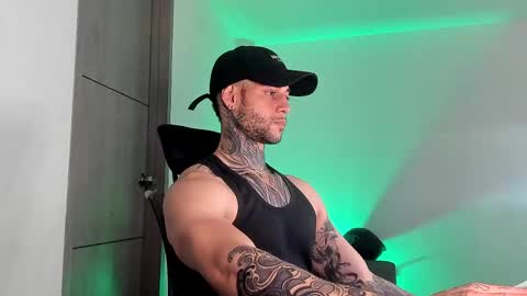 Snapshot of _jamesleandros chatting on 25, 5, 2026 jeison online show from 25, 5, 2026