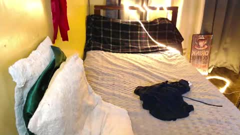 _jazzysweetheart_ online show from 6, 4, 2026