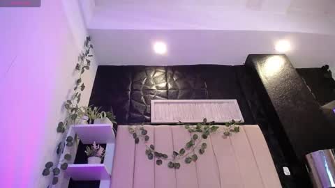 Mia online show from 21, 1, 2025