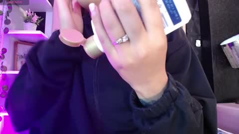 Mia online show from 12, 2, 2025