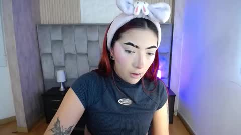 Mia online show from 21, 10, 2025