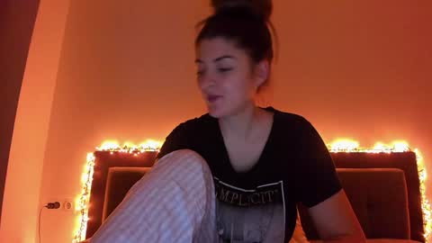 Snapshot of _just_a_simple_girl chatting on 3, 1, 2025 _just_a_simple_girl online show from 3, 1, 2025