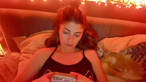 Snapshot of _just_a_simple_girl chatting on 9, 1, 2025 _just_a_simple_girl online show from 9, 1, 2025