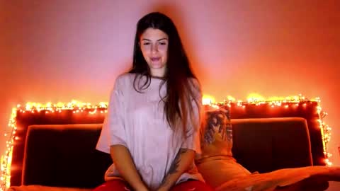 Snapshot of _just_a_simple_girl chatting on 1, 10, 2025 _just_a_simple_girl online show from 1, 10, 2025