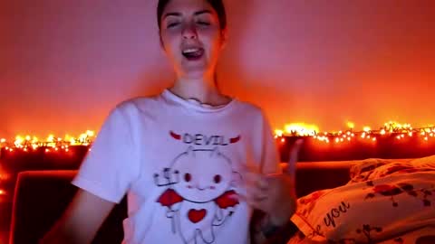 Snapshot of _just_a_simple_girl chatting on 19, 10, 2025 _just_a_simple_girl online show from 19, 10, 2025