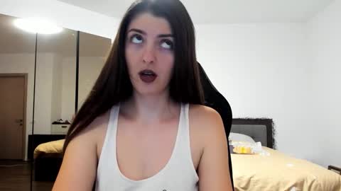 Snapshot of _just_a_simple_girl chatting on 6, 11, 2025 _just_a_simple_girl online show from 6, 11, 2025