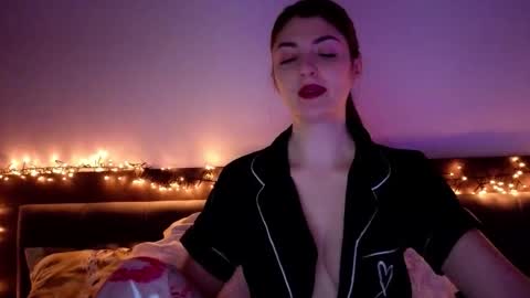 _just_a_simple_girl online show from 5, 2, 2026