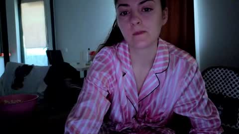 _just_a_simple_girl online show from 27, 4, 2026