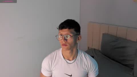 Snapshot of _justin_andrew1 chatting on 5, 2, 2026 justin online show from 5, 2, 2026