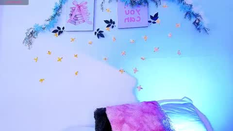 Snapshot of _karenestrada_ chatting on 21, 11, 2025 Karen online show from 21, 11, 2025