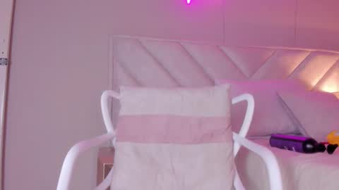 Snapshot of _karol_18 chatting on 19, 9, 2025 karol online show from 19, 9, 2025