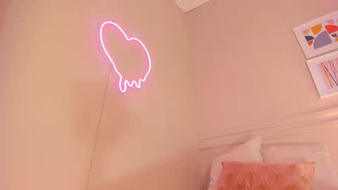 Snapshot of _karol_18 chatting on 16, 10, 2025 karol online show from 16, 10, 2025