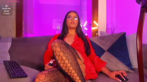 Snapshot of _katty_grey_ chatting on 27, 6, 2026 _katty_grey_ online show from 27, 6, 2026