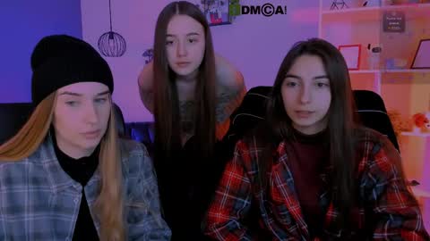 _kellykitten_ online show from 22, 4, 2026