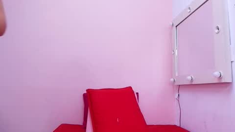 Kendall online show from 5, 10, 2025