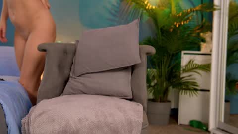 FANSLY ---   anal in private 700 tokens online show from 2, 3, 2025