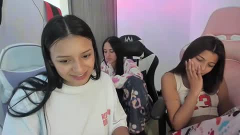 khloe sweet online show from 31, 10, 2025