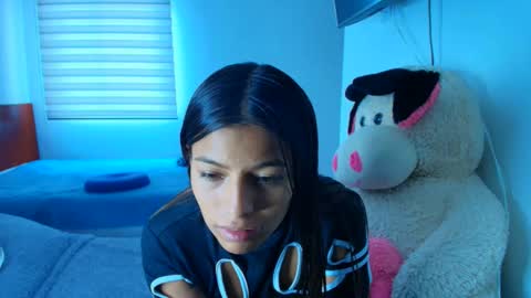 khloe sweet online show from 6, 4, 2026