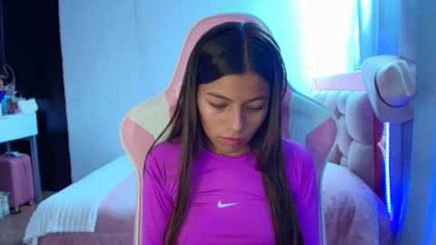 khloe sweet online show from 22, 4, 2026