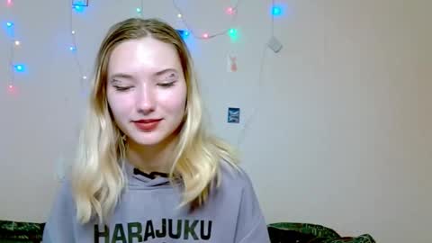 Snapshot of _kikiclark_ chatting on 26, 9, 2025 _kikiclark_ online show from 26, 9, 2025