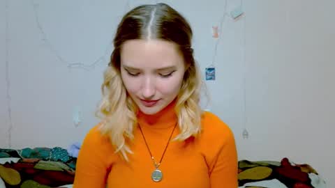 Snapshot of _kikiclark_ chatting on 2, 10, 2025 _kikiclark_ online show from 2, 10, 2025