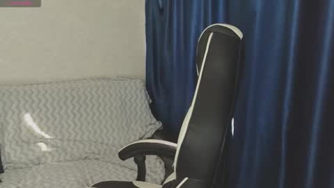 Molly   Emily online show from 16, 9, 2025