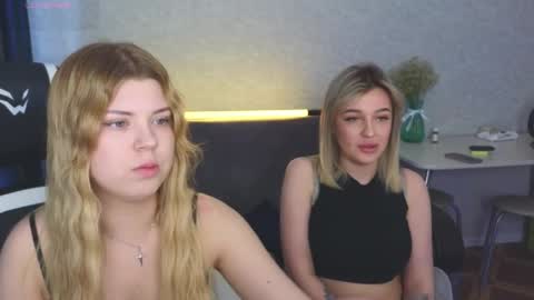 Molly   Emily online show from 26, 4, 2026