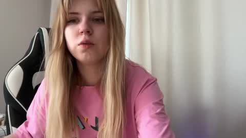 Molly   Emily online show from 20, 6, 2026