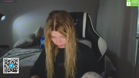 Molly   Emily online show from 27, 6, 2026