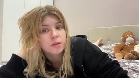 Molly   Emily online show from 28, 6, 2026