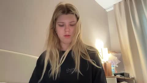 Molly   Emily online show from 27, 7, 2026